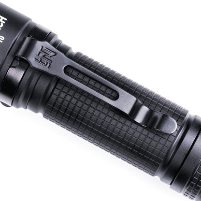 Torcia tattica LED P10, 1.400 lumen (batteria inclusa)