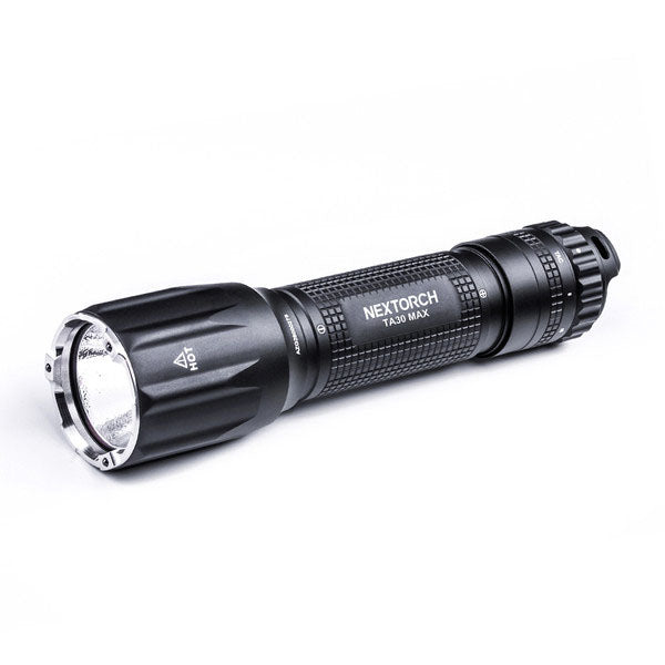 Lampe de poche tactique LED TA30 MAX, 2 100 lumens (batterie incluse)