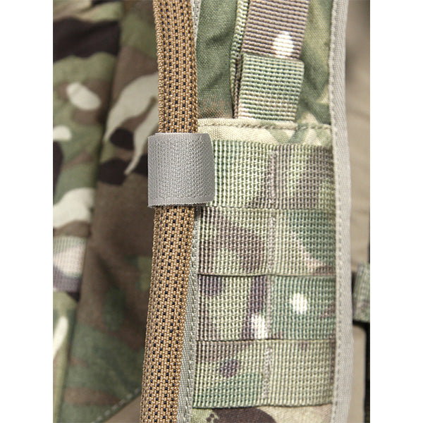 Taktischer Trinkrucksack COMMANDER 10L, multicam