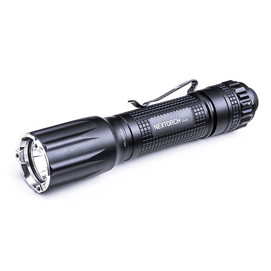 Lampe de poche tactique LED TA30 V2.0, 1 300 lumens (batterie incluse)