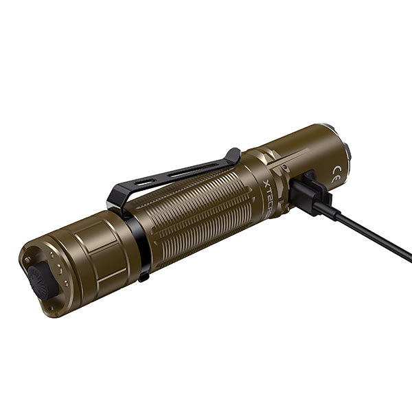 Torcia LED XT2CR PRO DESERT TAN, 2.100 lumen (batteria inclusa)