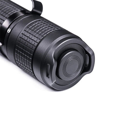 Lampe de poche LED E52C, 3 000 lumens (batterie incluse)