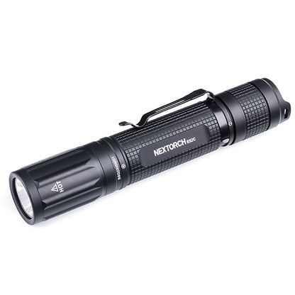 Lampe de poche LED E52C, 3 000 lumens (batterie incluse)